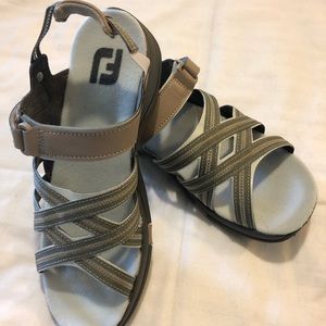 New Women’s FootJoy Golf Sandals Size 9